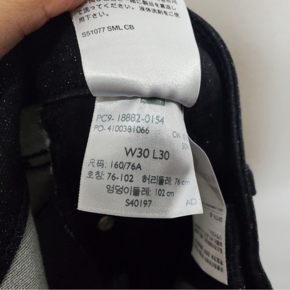 Levi's Black Glitter Metallic 721 High Rise Skinny Jeans - Picture 11 of 12